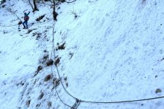 Une "main courante" facilite et sécurise l'accès au Ruisseau de Villard-Reymond