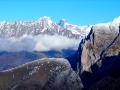 En toile de fond le Grun de Saint Maurice et l'Olan avec au premier plan à droite l'arête effilée du Pierroux