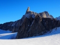 De gauche à droite : les Drus, La Verte, La Dent du Géant, les Aiguilles Marbrées et les Grandes Jorasses