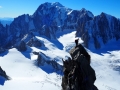 La Pointe Selle (4009m), antécime de la Dent du Géant, sur fond de Mont-Blanc