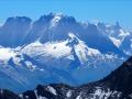 De gauche à droite : Les Courtes, la Tour des Courtes, les Droites, l'Aiguille Verte, la Dent et le glacier du Géant