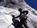 Montée à "Sickle Ledge" des 2 sacs, puis redescente en fixant 4 cordes.