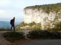 Au départ du parking de la croix, la falaise de Nugues attire l’œil du photographe !