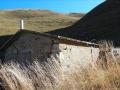 Petite cabane tout au fond du Clos de l'Alpe