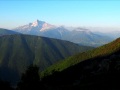 L'Obiou au centre et la Montagne de Roussillon à droite
