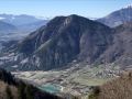 Valbonnais, son plan d'eau  et le sommet du Roussillon