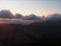 A droite le Grand Veymont dans les nuages