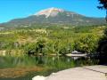 Le Mont Guillaume aperçu  depuis le plan d'eau de la base de loisirs d'Embrun