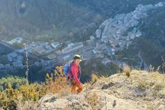 Orpierre depuis la crête du Quiquillon en rejoignant les rappels du Grand Jardin