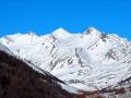 Le Pic Blanc au centre depuis la route du col du Lautaret