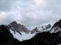 Au second plan et de gauche à droite : la Pointe de la Chavache, le col de la Fourche et le Châtelard