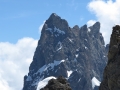 Vue sur les arêtes de la Meije avec au fond le Doigt de Dieu qui penche sur le versant sud !