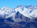 Tout au fond et au centre la Roche de la Muzelle