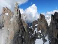 L'Aiguille du Fou au centre avec sur sa droite la Pointe Lépiney