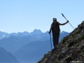 Approche sur fond de massif des Ecrins