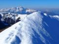 La longue crête sommitale du Vet et tout au fond l'Obiou