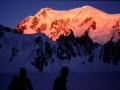 Au petit matin, depuis la "Combe Maudite" : lever de soleil sur la face Italienne du Mt Blanc