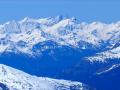 Tout au fond au centre, le Goléon et les Aiguilles d'Arves