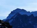 La Barre (4102m, point culminant du massif)  et le Dôme de Neige des Écrins (4015m)