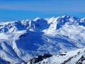 Le massif des Rousses. Devant à gauche, le plateau d'Emparis