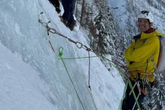 Au centre de la photo, la lunule sur laquelle nous allons descendre en rappel