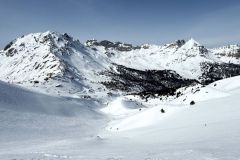 Depuis le Col Perdu : à gauche le Col de l'Izoard et le sommet de  Clot la Cime