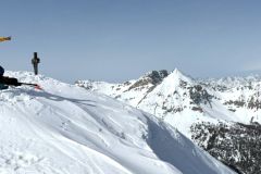 Le Massif des Ecrins en toile de fond