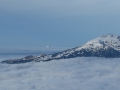 La Croix de Chamrousse et au centre, minuscule, émerge la pyramide de Kéops