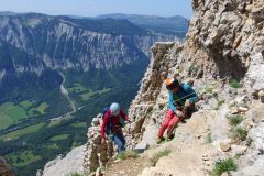 Descente de quelques gratins émiettés au sud pour rejoindre l'Arche