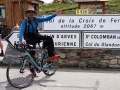 La photo traditionnelle  au sommet du Col de la Croix de Fer !