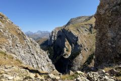La brèche d'accès au Pic Grillon