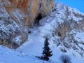 L'entrée de la grotte (Chourum) est bien visible