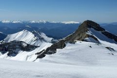 A droite le Pic du Tourond